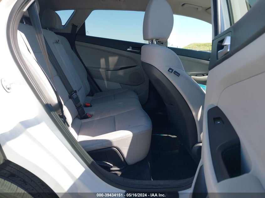 2019 HYUNDAI TUCSON SE - KM8J23A45KU927861