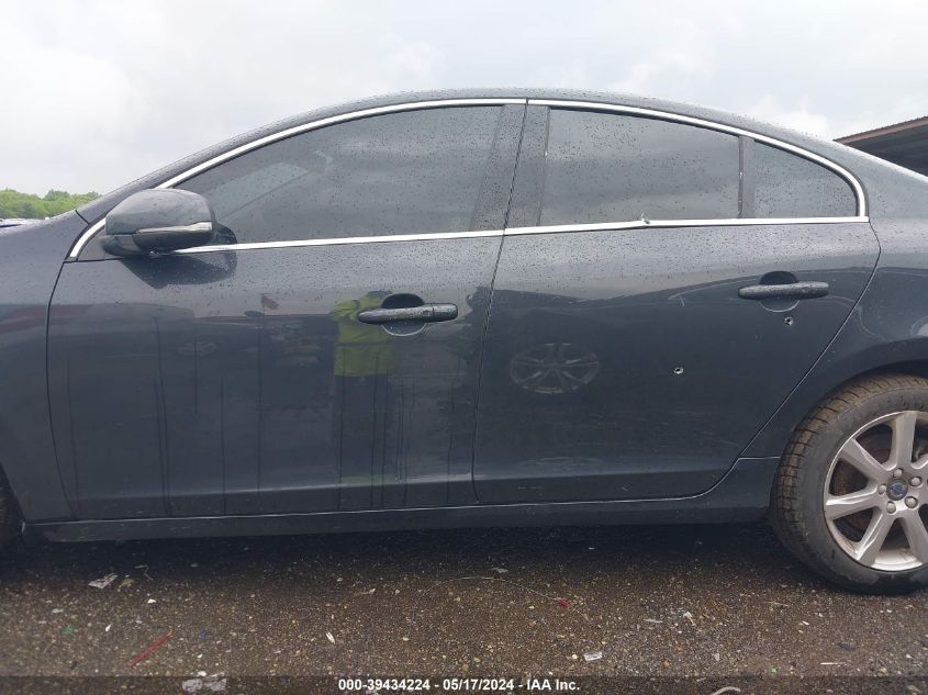 2016 Volvo S60 T5 Drive-E Premier VIN: YV126MFK4G2401552 Lot: 39434224