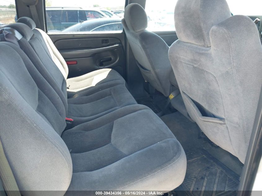 2005 GMC Sierra 2500Hd Sle/Slt/Work Truck VIN: 1GTHK23225F878216 Lot: 39434356