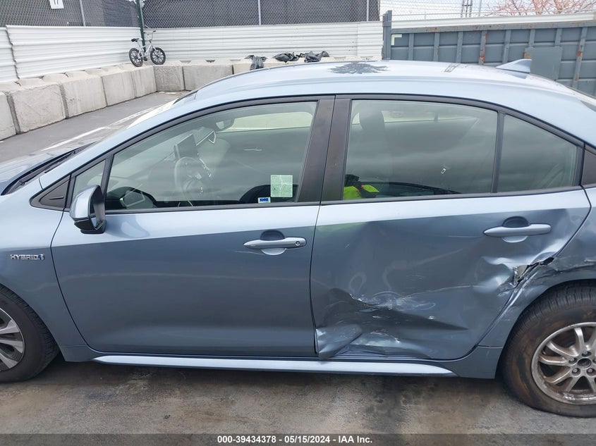 2021 TOYOTA COROLLA LE - JTDEAMDE0MJ027330