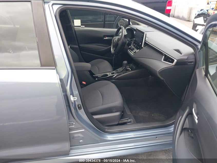 2021 TOYOTA COROLLA LE - JTDEAMDE0MJ027330