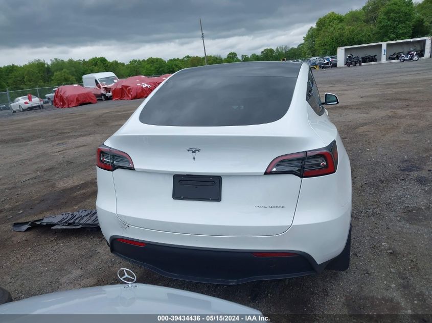 2023 Tesla Model Y Awd/Long Range Dual Motor All-Wheel Drive VIN: 7SAYGDEEXPF799455 Lot: 39434436