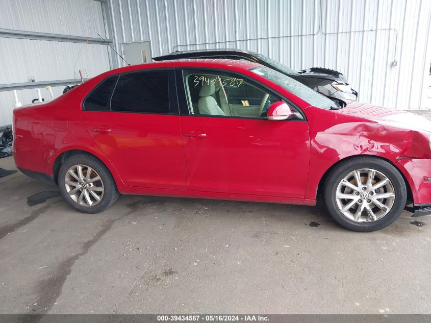 2010 Volkswagen Jetta Limited Edition VIN: 3VWAX7AJ4AM160037 Lot: 39434587