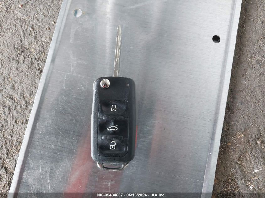 2010 Volkswagen Jetta Limited Edition VIN: 3VWAX7AJ4AM160037 Lot: 39434587