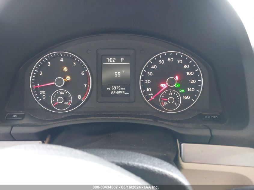 2010 Volkswagen Jetta Limited Edition VIN: 3VWAX7AJ4AM160037 Lot: 39434587