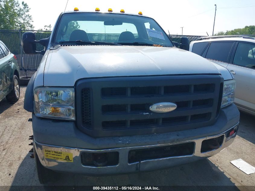 2005 Ford F-450 Xl/Xlt VIN: 1FDXF47P25EC88097 Lot: 39435112