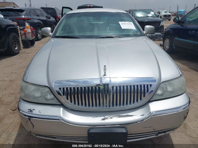 2003 Lincoln Town Car Cartier VIN: 1LNHM83W83Y635894 Lot: 39435162