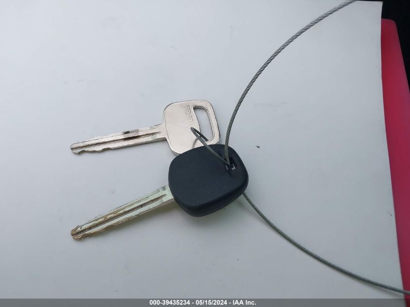 2005 Toyota Matrix Xr VIN: 2T1KR32E45C478833 Lot: 39435234