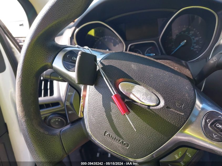 2013 Ford Focus Se VIN: 1FADP3F22DL122733 Lot: 39435242