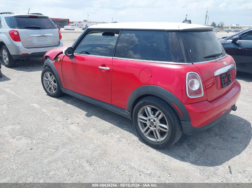 2013 Mini Hardtop Cooper VIN: WMWSU3C59DT682688 Lot: 39435254