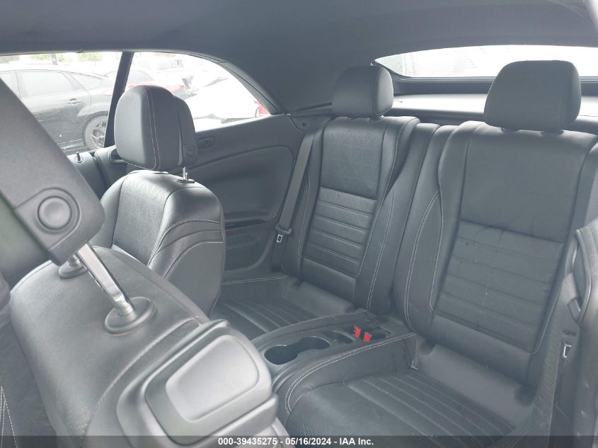 2018 Buick Cascada Premium VIN: W04WH3N51JG044049 Lot: 39435275
