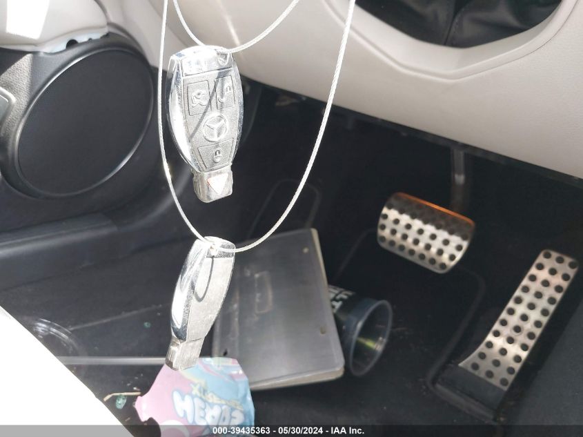 2014 Mercedes-Benz C 250 Luxury/Sport VIN: WDDGF4HB1EA964012 Lot: 39435363