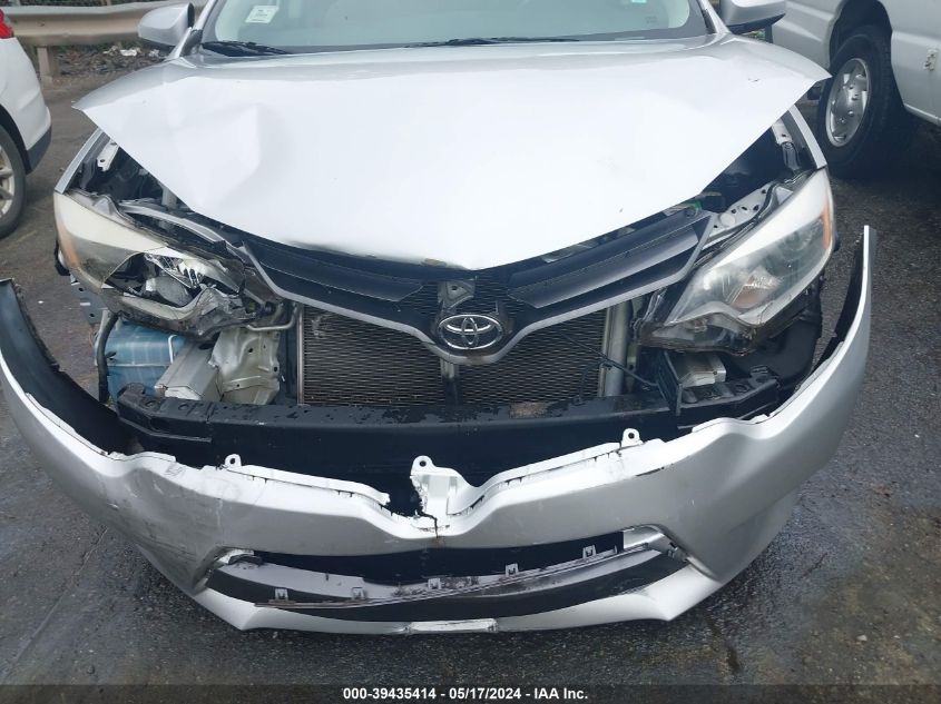 2015 Toyota Corolla Le VIN: 5YFBURHE9FP258713 Lot: 39435414