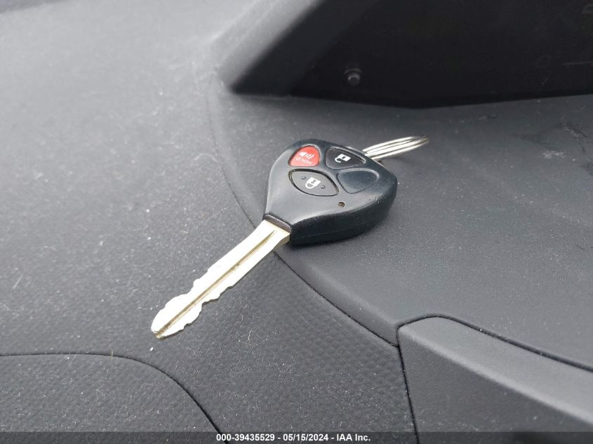 2010 Toyota Yaris VIN: JTDKT4K36A5303853 Lot: 39435529