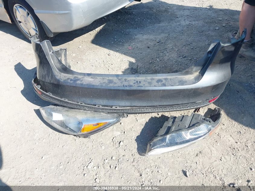 2016 Ford Focus S VIN: 1FADP3E2XGL202495 Lot: 39435938