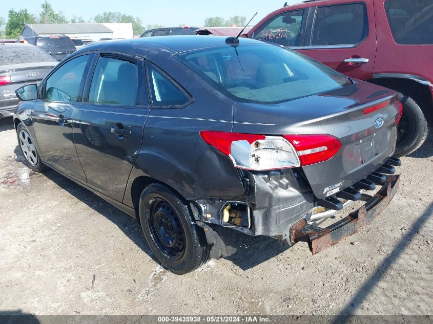 2016 Ford Focus S VIN: 1FADP3E2XGL202495 Lot: 39435938