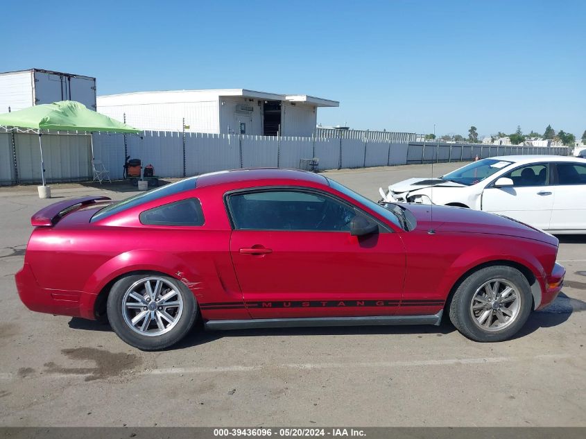 2005 Ford Mustang V6 Deluxe/V6 Premium VIN: 1ZVFT80N055239048 Lot: 39436096