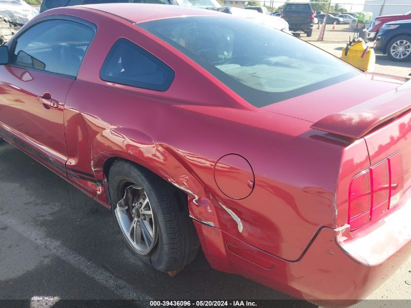 2005 Ford Mustang V6 Deluxe/V6 Premium VIN: 1ZVFT80N055239048 Lot: 39436096