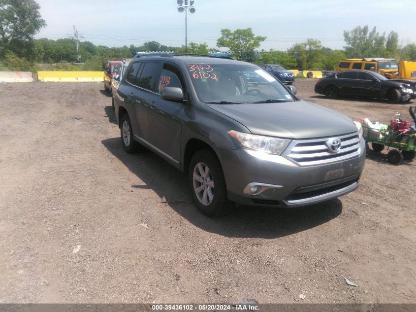 2013 Toyota Highlander Base Plus V6 VIN: 5TDBK3EH1DS210807 Lot: 39436102