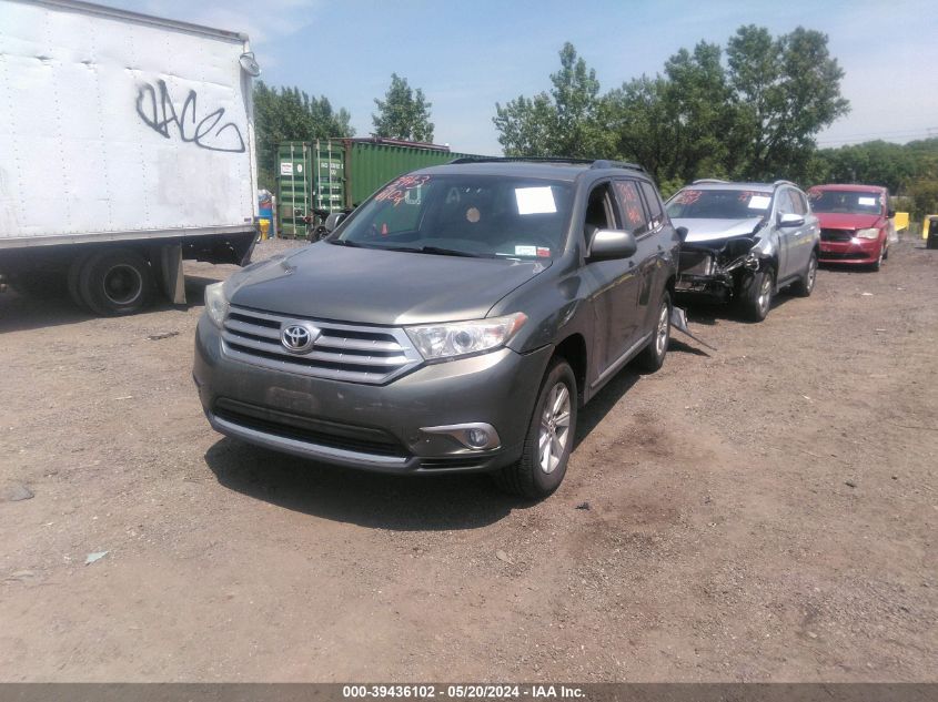 2013 Toyota Highlander Base Plus V6 VIN: 5TDBK3EH1DS210807 Lot: 39436102