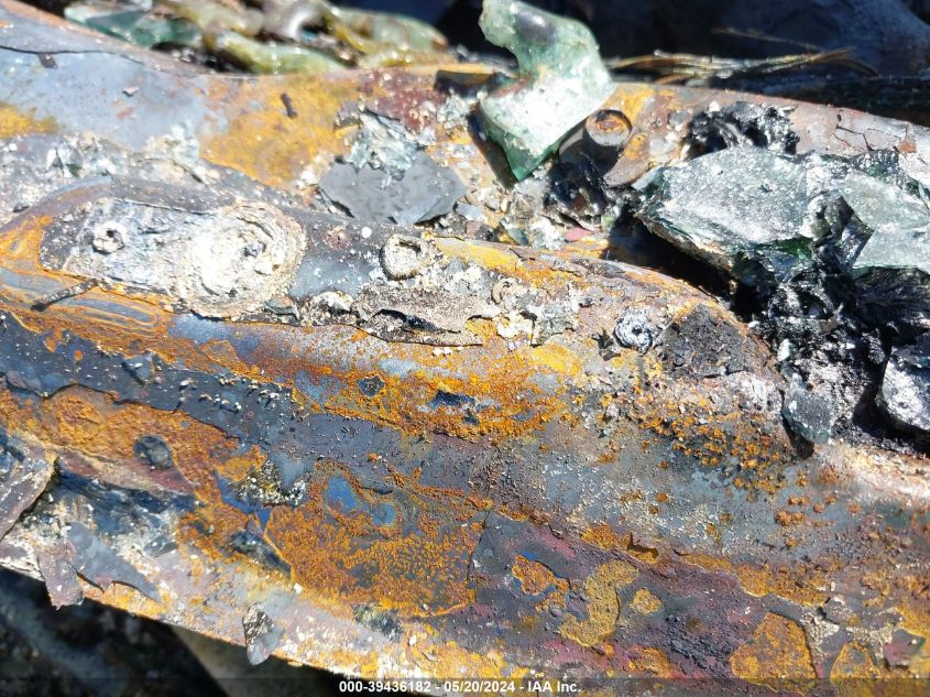 2013 Chevrolet Tahoe Ltz VIN: 1GNSKCE01DR215697 Lot: 39436182