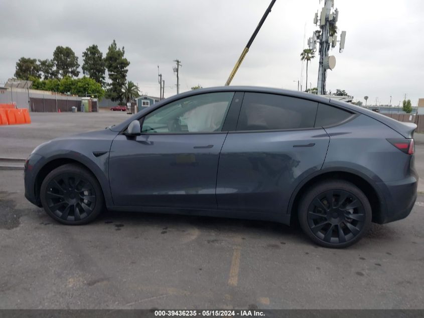 2022 Tesla Model Y Long Range Dual Motor All-Wheel Drive VIN: 7SAYGDEE3NF551416 Lot: 39436235