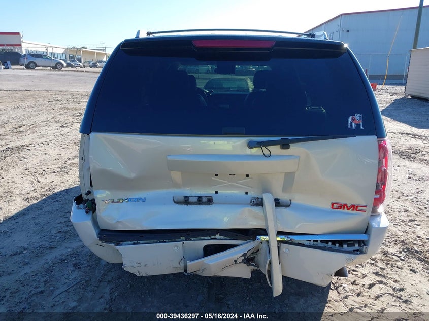 2013 GMC YUKON DENALI - 1GKS2EEF0DR252091