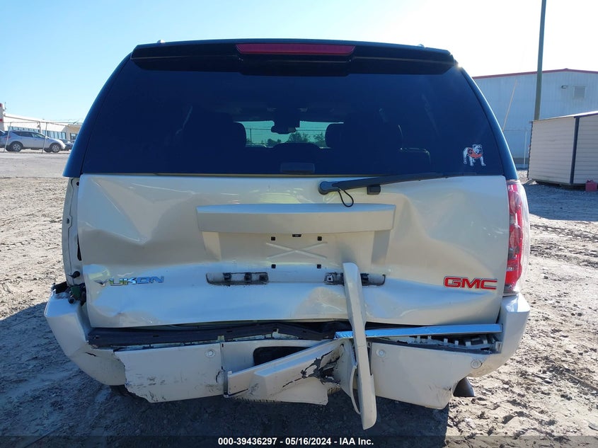 2013 GMC YUKON DENALI - 1GKS2EEF0DR252091