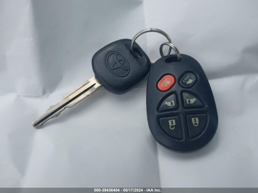 2008 Toyota Sienna VIN: 5TDZK22C18S114599 Lot: 39436404