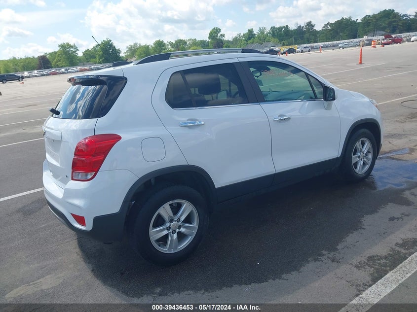 VIN 3GNCJLSB0JL322336 2018 CHEVROLET TRAX LT