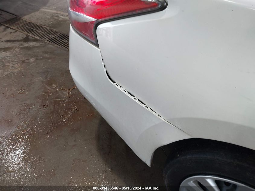 2015 Nissan Altima 2.5 S VIN: 1N4AL3AP7FC176176 Lot: 39436546