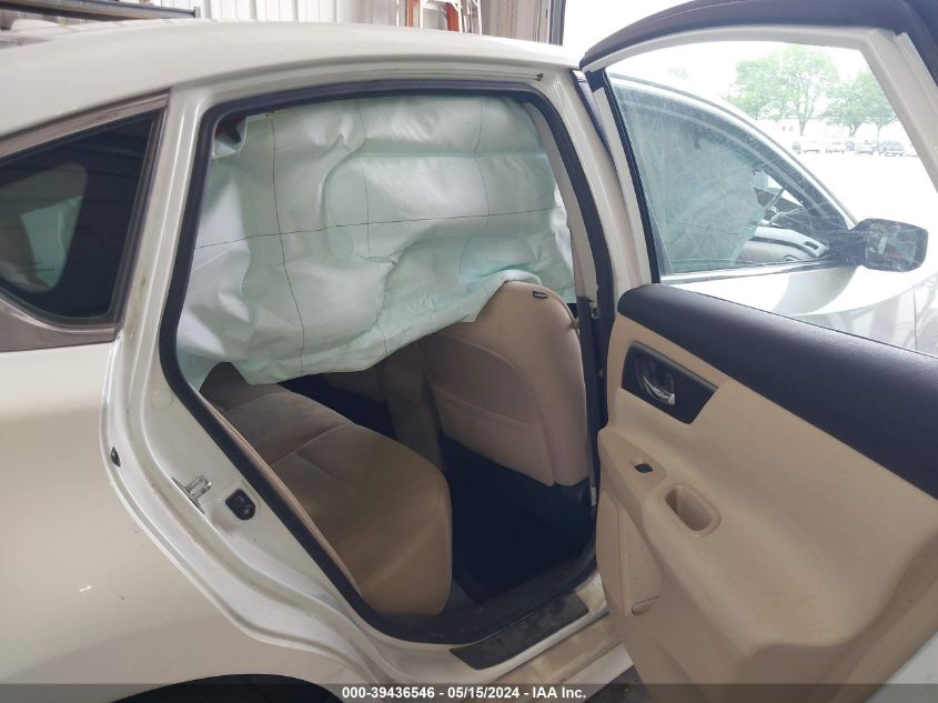 2015 Nissan Altima 2.5 S VIN: 1N4AL3AP7FC176176 Lot: 39436546