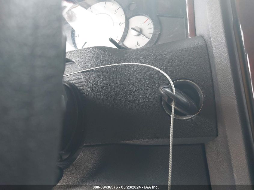 2008 Chrysler 300 Lx VIN: 2C3KA43R48H136151 Lot: 39744914