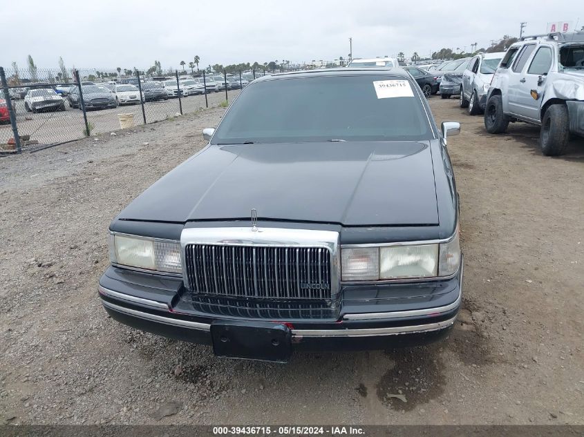 1994 Lincoln Town Car Signature/Tournament VIN: 1LNLM82WXRY630068 Lot: 39436715