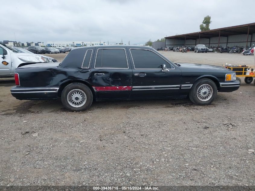 1994 Lincoln Town Car Signature/Tournament VIN: 1LNLM82WXRY630068 Lot: 39436715