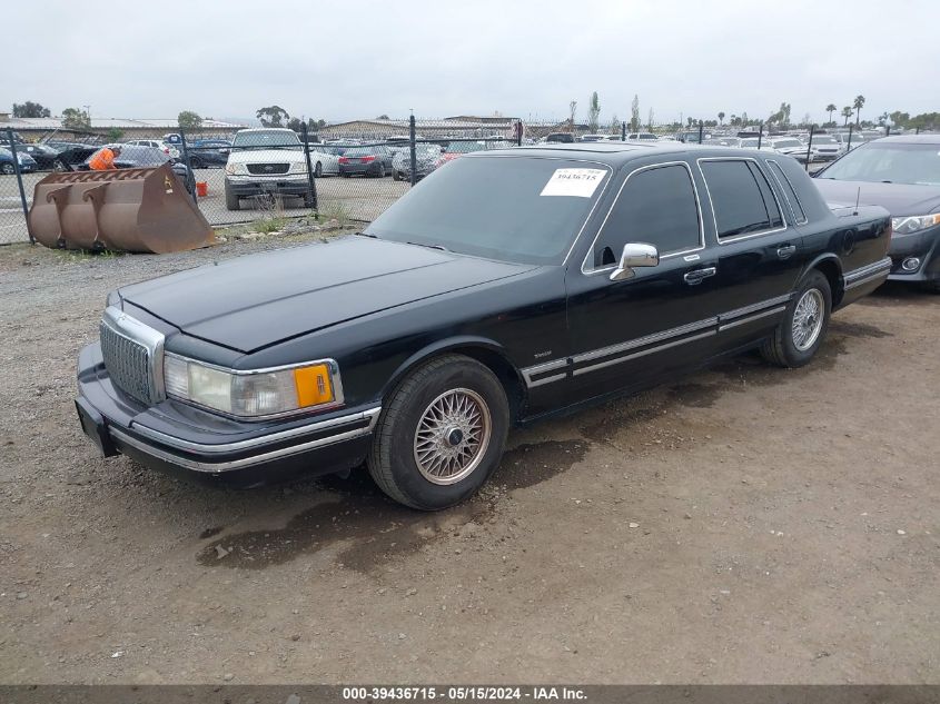 1994 Lincoln Town Car Signature/Tournament VIN: 1LNLM82WXRY630068 Lot: 39436715