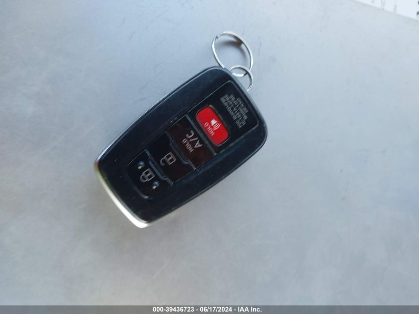 2018 Toyota Prius Prime Plus VIN: JTDKARFP0J3071889 Lot: 39436723