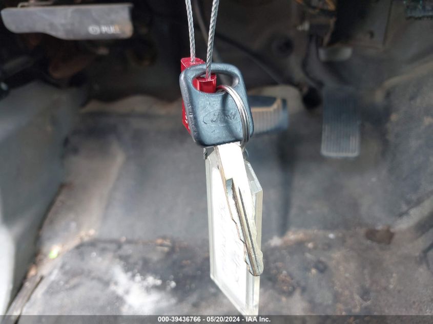 2003 Ford F-450 Xl/Xlt VIN: 1FDXF46P03EC29421 Lot: 39436766