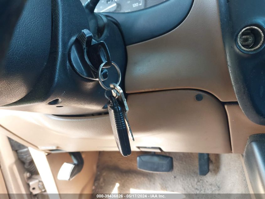 1995 Ford Explorer VIN: 1FMDU32X9SUC26949 Lot: 39436826