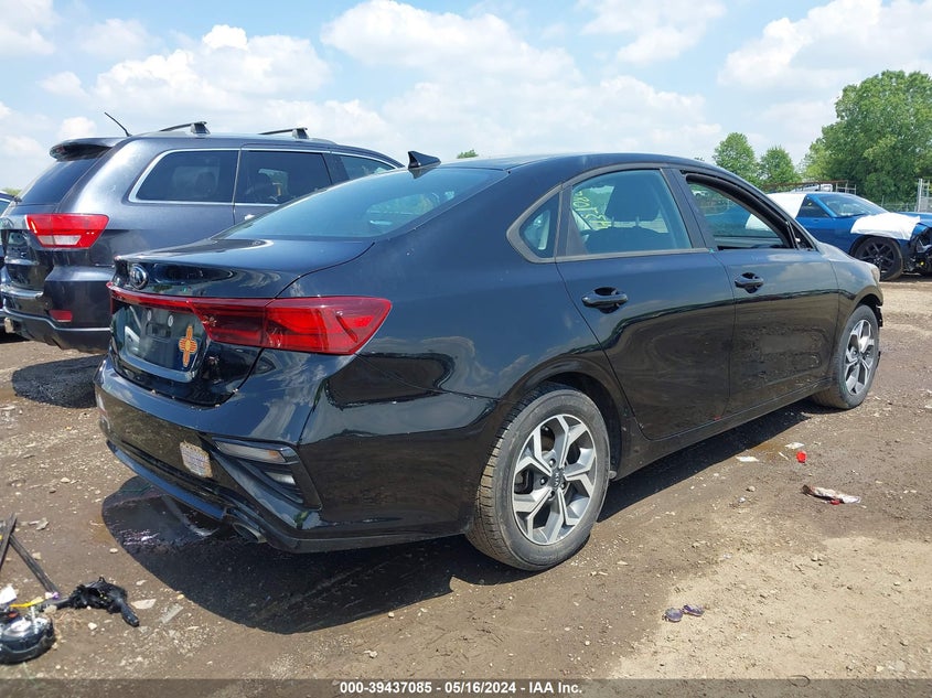 VIN 3KPF24AD3ME379764 2021 KIA FORTE LXS