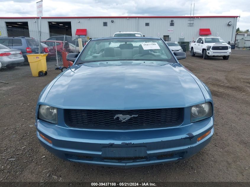 2007 Ford Mustang V6 Deluxe/V6 Premium VIN: 1ZVFT84N775278944 Lot: 39437188