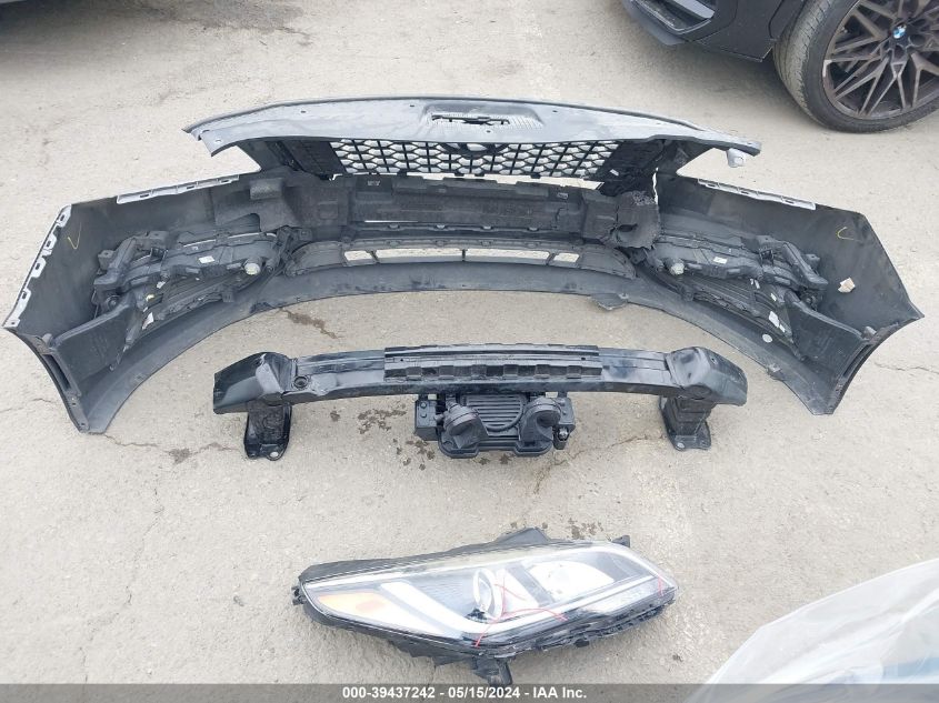 2017 Hyundai Sonata Hybrid Se VIN: KMHE24L14HA055516 Lot: 39437242