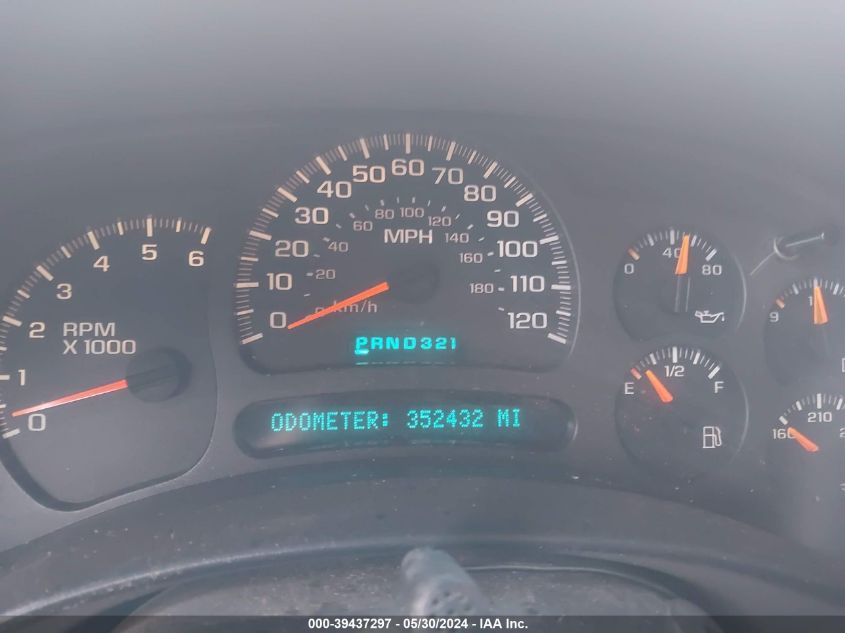 2004 Chevrolet Silverado 2500 Ls VIN: 1GCGK23U04F106308 Lot: 39437297