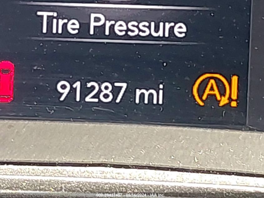 2019 Jeep Cherokee Latitude Plus 4X4 VIN: 1C4PJMLB0KD419171 Lot: 39437457