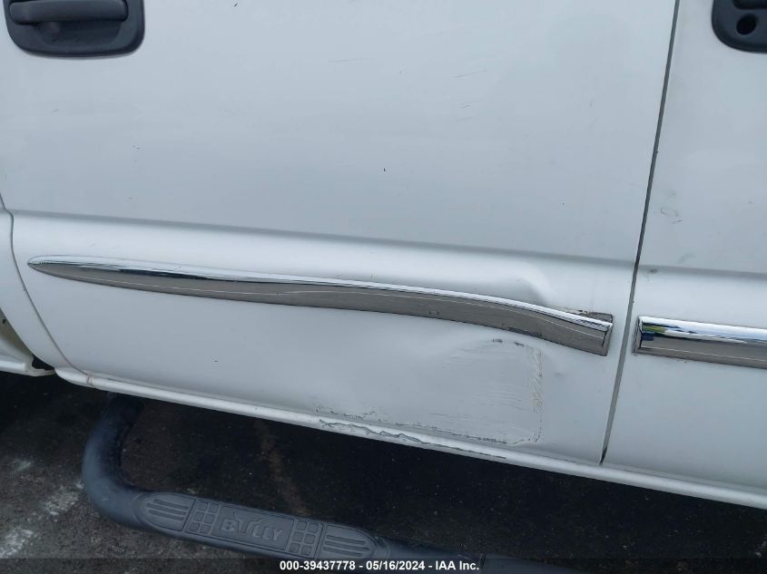 2003 GMC Sierra 2500Hd Sle VIN: 1GTHC23113F109689 Lot: 39437778