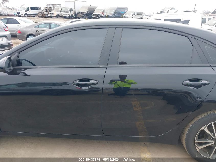 2022 Kia Forte Lxs VIN: 3KPF24AD9NE488523 Lot: 39437974