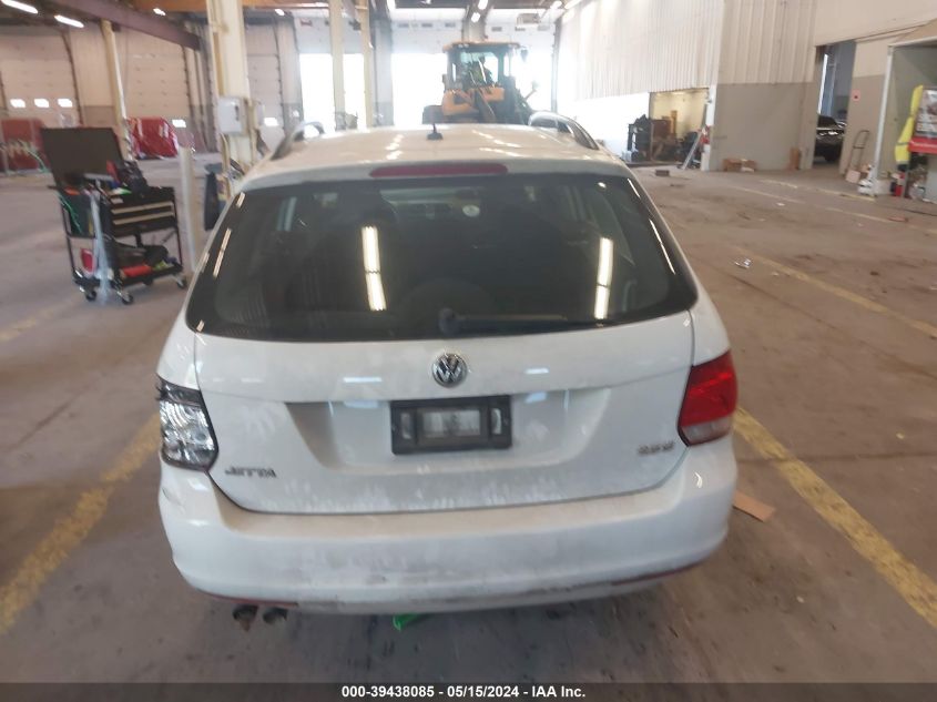 2014 Volkswagen Jetta Sportwagen 2.5L S VIN: 3VWPP7AJXEM621869 Lot: 39438085