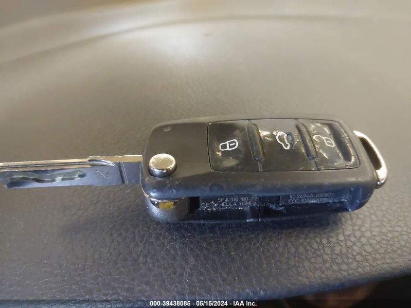 2014 Volkswagen Jetta Sportwagen 2.5L S VIN: 3VWPP7AJXEM621869 Lot: 39438085