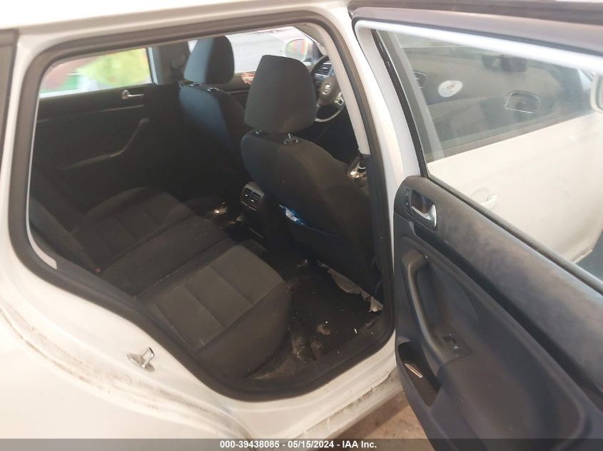 2014 Volkswagen Jetta Sportwagen 2.5L S VIN: 3VWPP7AJXEM621869 Lot: 39438085