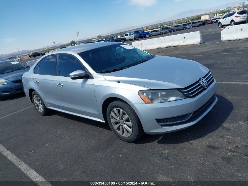 2014 VOLKSWAGEN PASSAT S - 1VWAT7A39EC070483